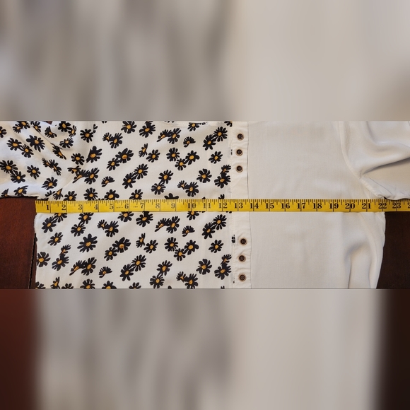 Ladies summer short sleeved blouse XL - Picture 6 of 6